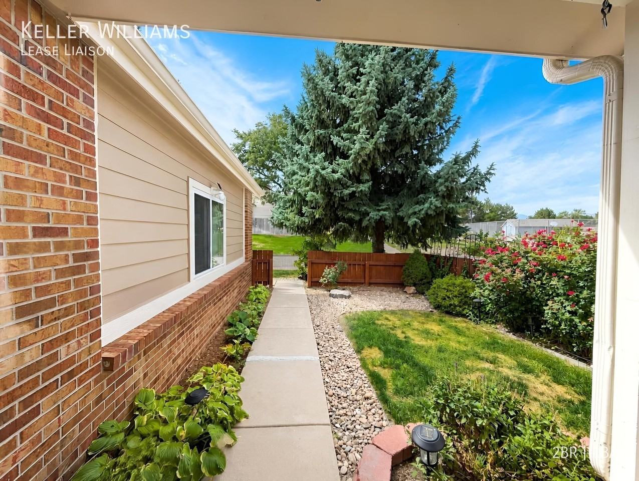 8310 Miller Ct - Photo 4 of 30