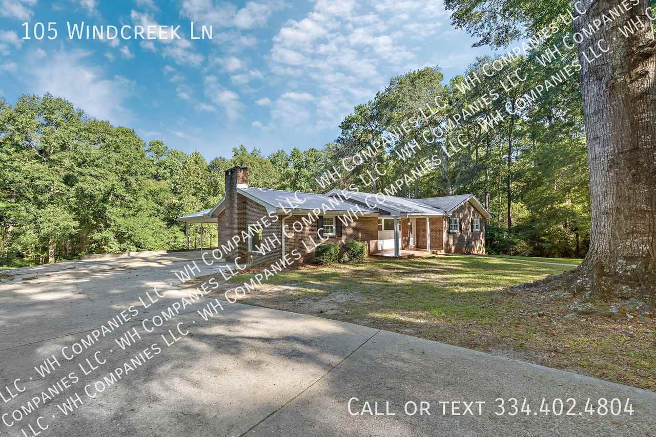 105 Windcreek Ln - Photo 4 of 36