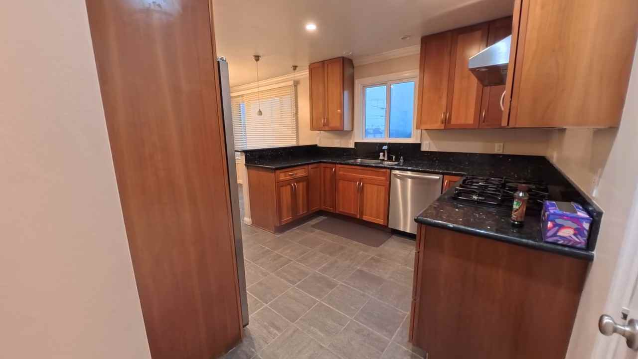 3434 Santiago St - Photo 6 of 31
