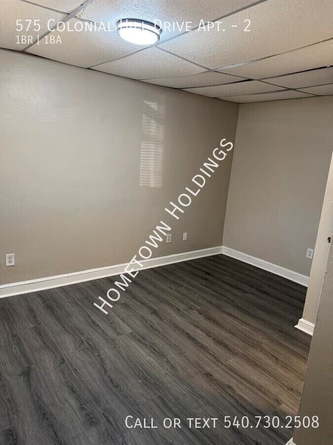575 Colonial Hill Dr #2 - Photo 4 of 5
