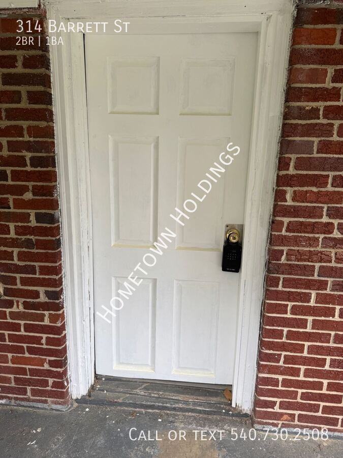 314 Barrett St - Photo 2 of 7