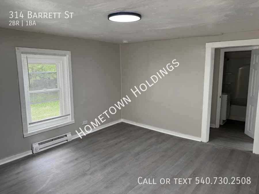 314 Barrett St - Photo 3 of 7