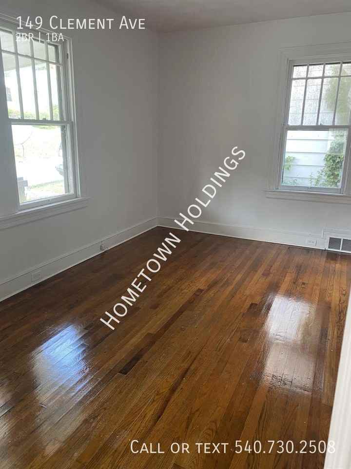 149 Clement Ave - Photo 4 of 18