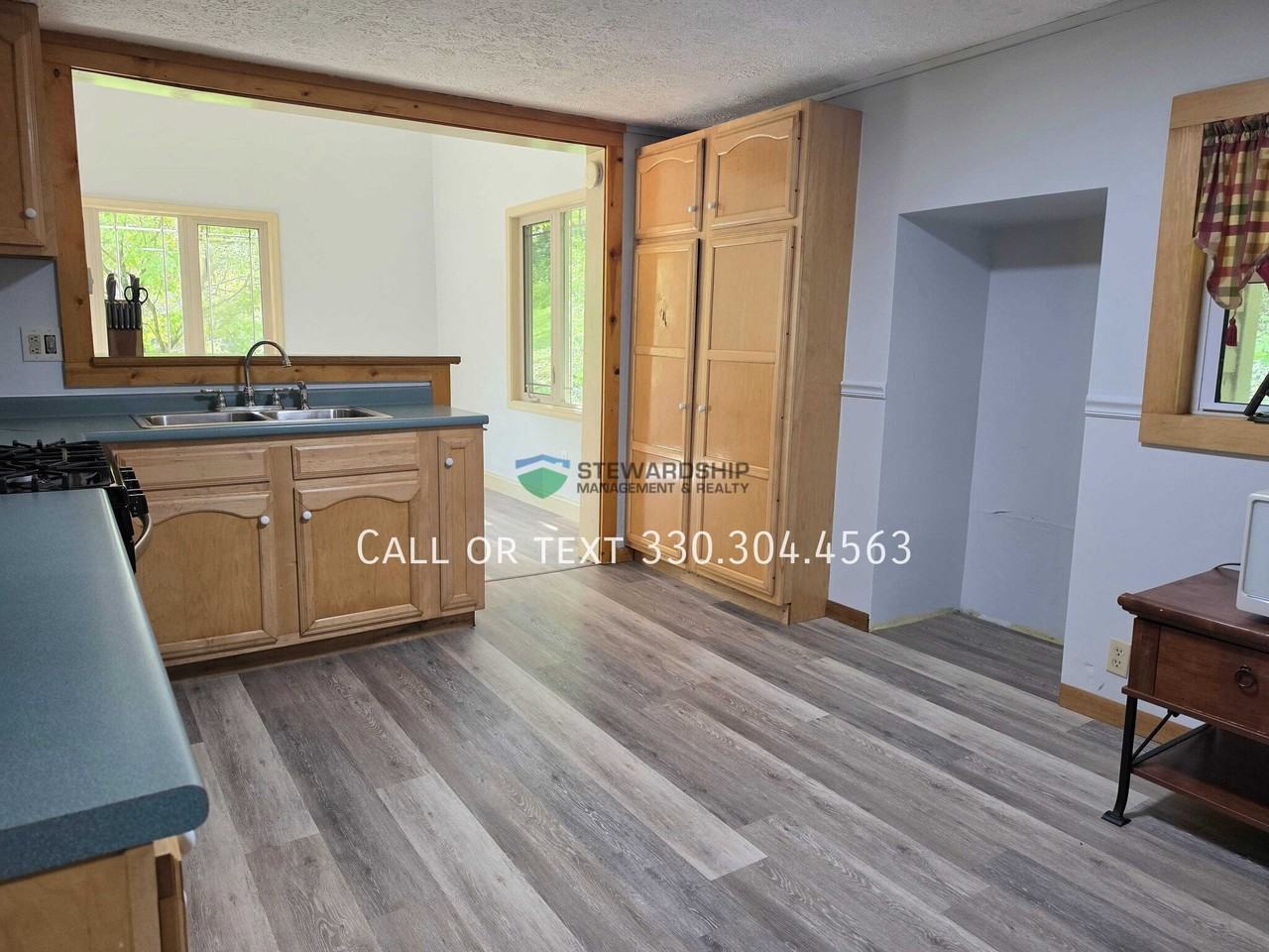 16276 Johnson Hill Rd - Photo 2 of 40