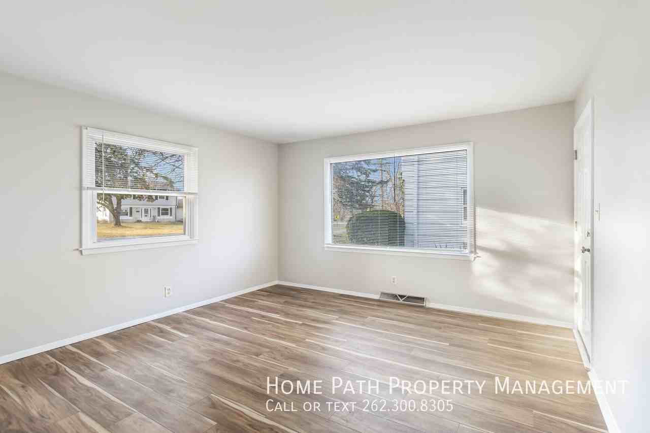 W166N9182 Grand Ave #4 - Photo 4 of 12