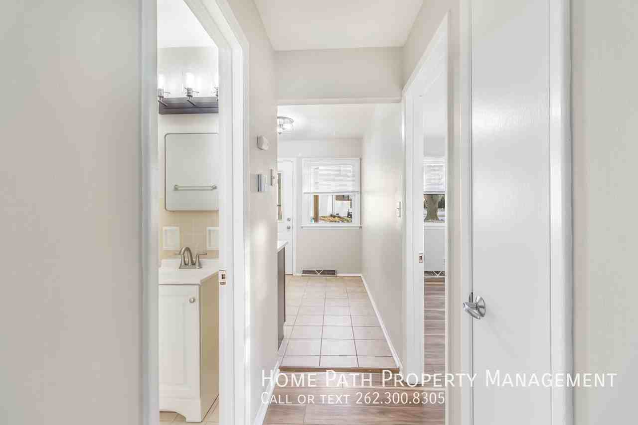 W166N9182 Grand Ave #4 - Photo 5 of 12