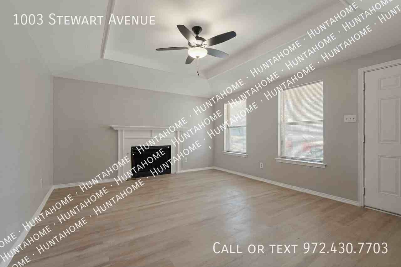 1003 Stewart Ave - Photo 2 of 12