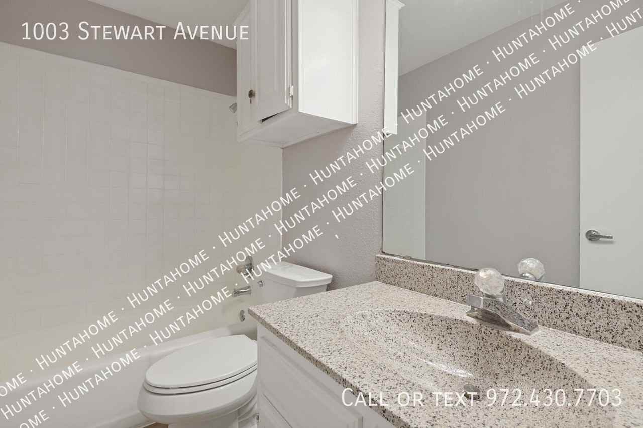 1003 Stewart Ave - Photo 7 of 12