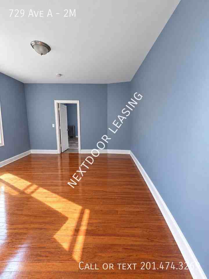 729 Avenue A #2M - Photo 5 of 7