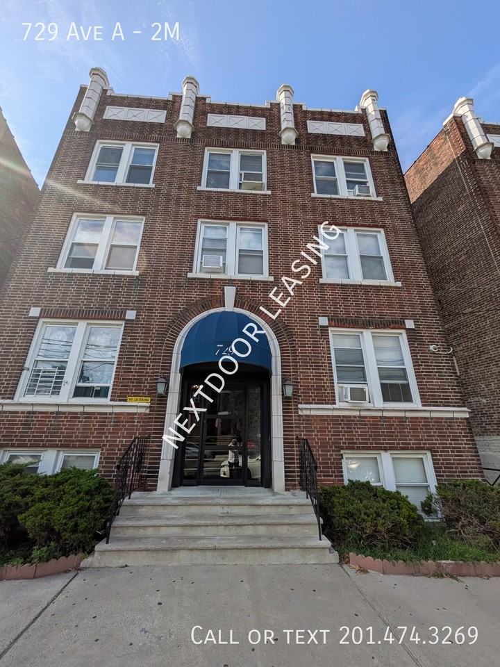 729 Avenue A #2M - Photo 7 of 7
