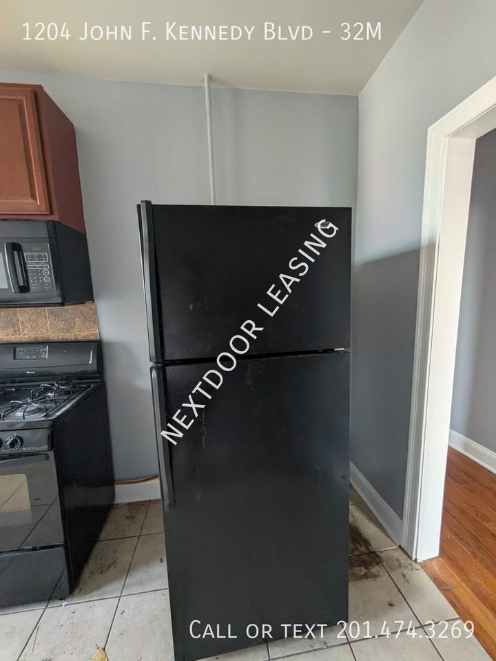 1204 John F Kennedy Blvd #32M - Photo 3 of 8