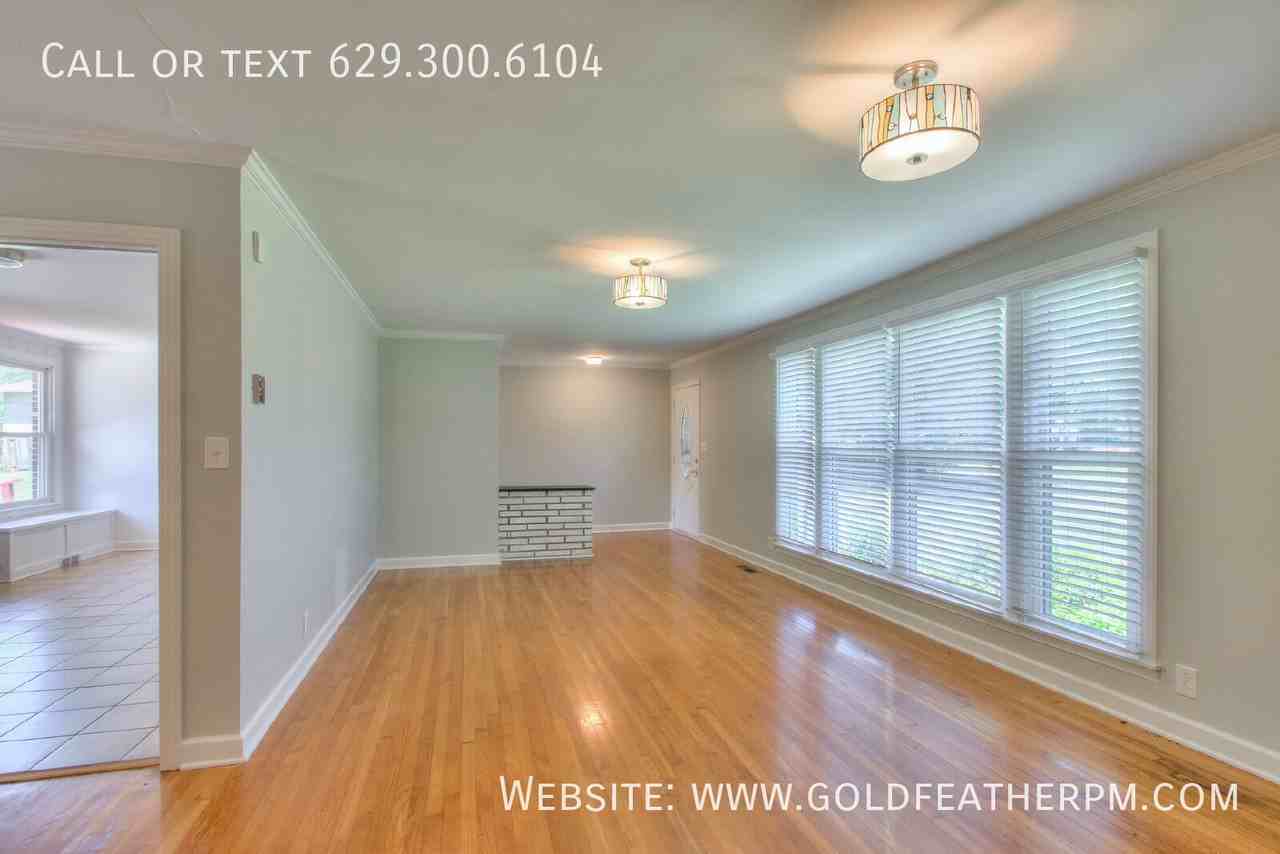 3747 Westport Dr - Photo 5 of 40