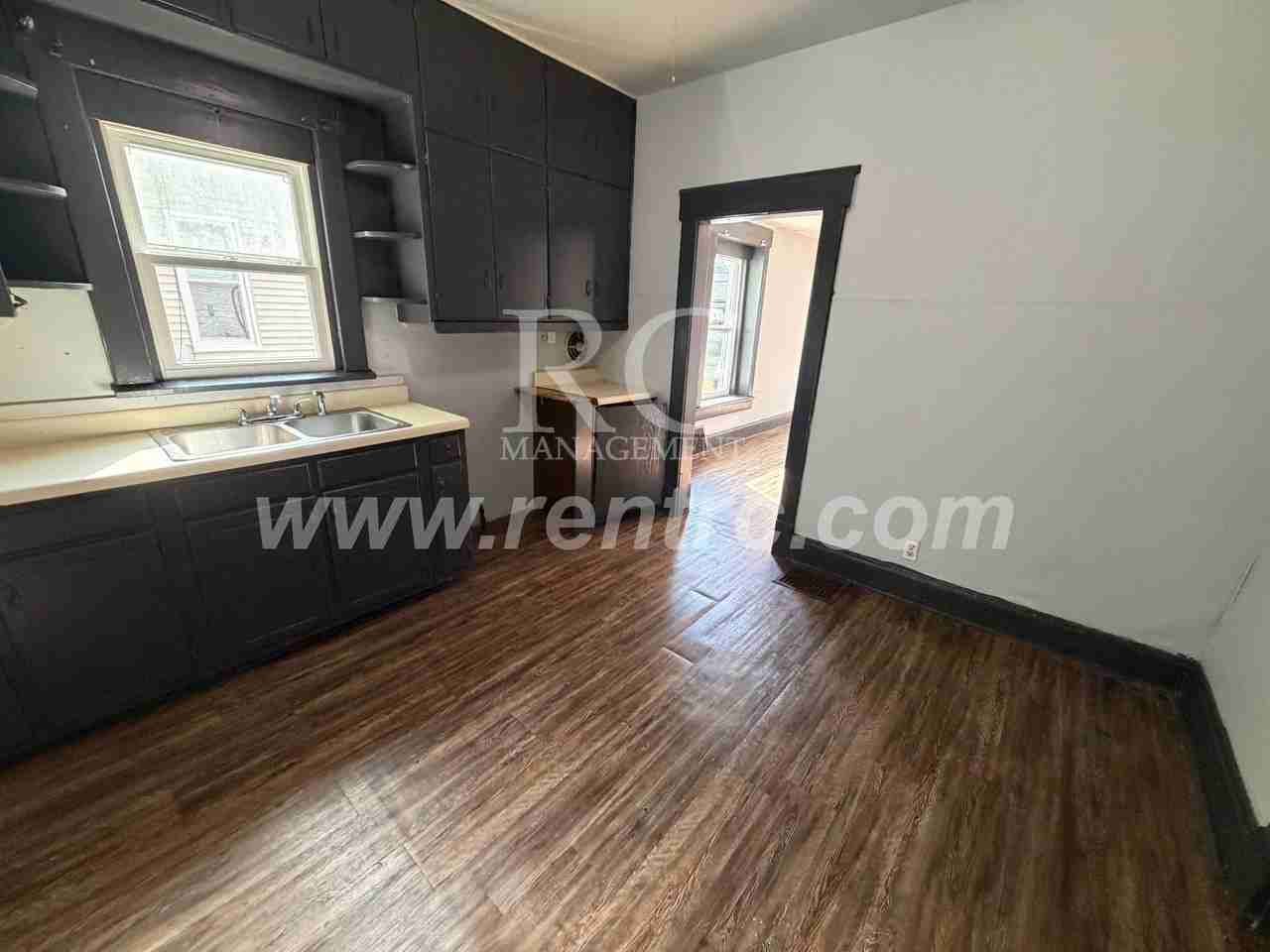 835 Johnson St - Photo 2 of 13
