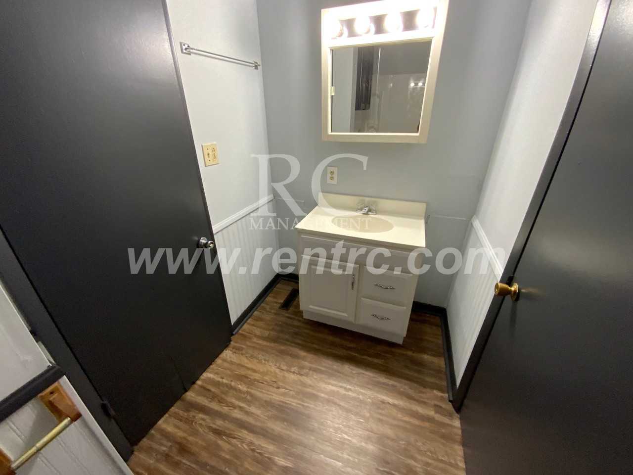 835 Johnson St - Photo 5 of 13