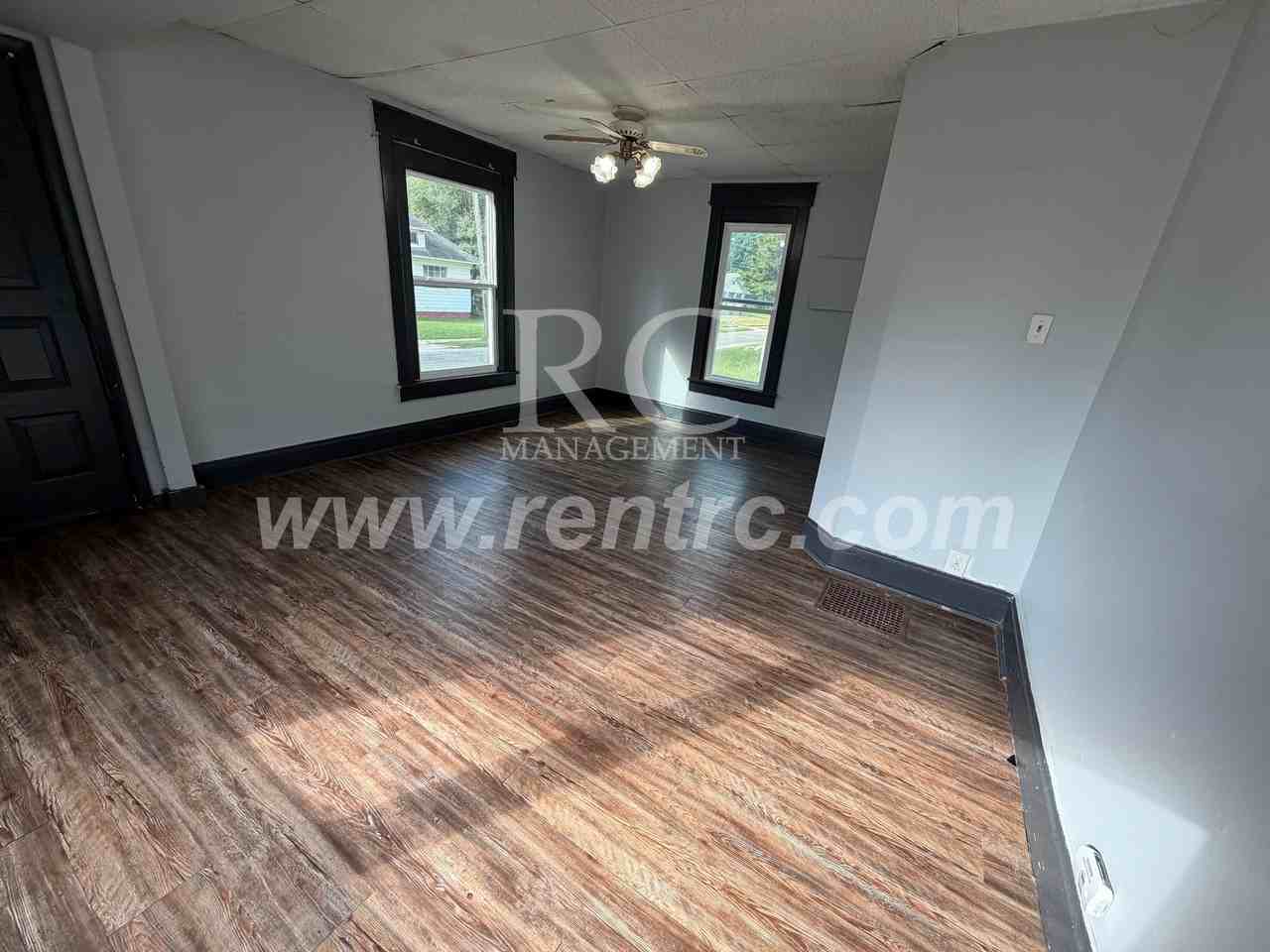 835 Johnson St - Photo 7 of 13