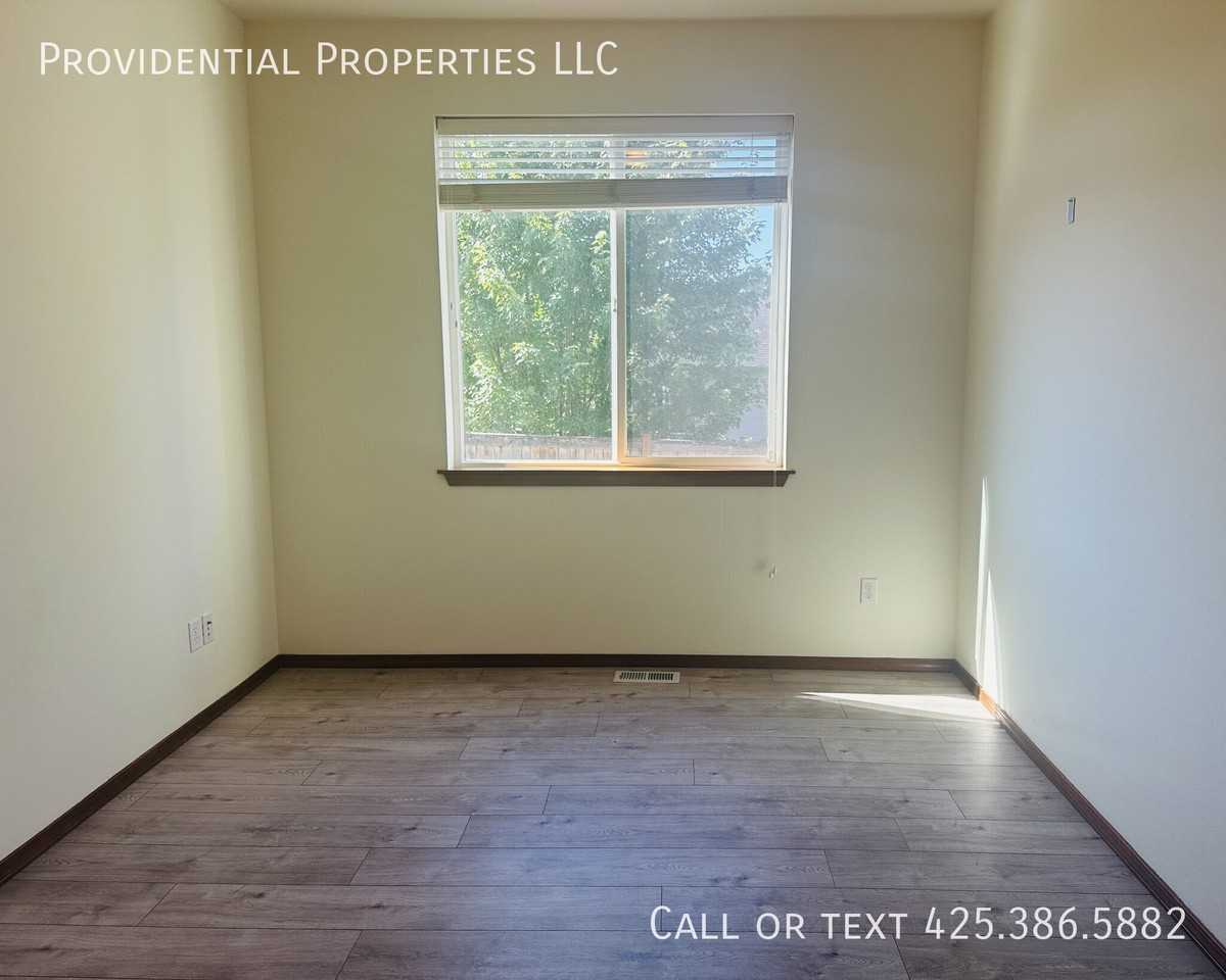 7625 Ne 201st Pl - Photo 6 of 23