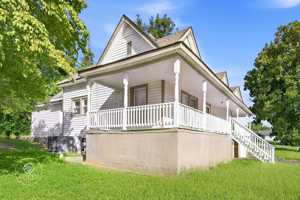 featured image of 203 N Broome St #B
