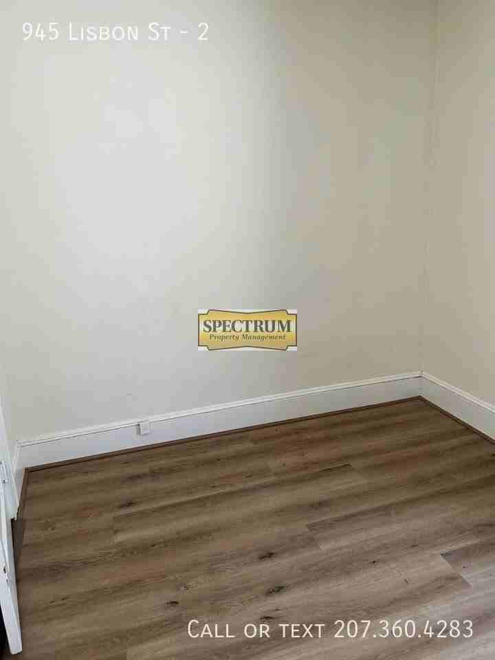945 Lisbon St #2 - Photo 6 of 8