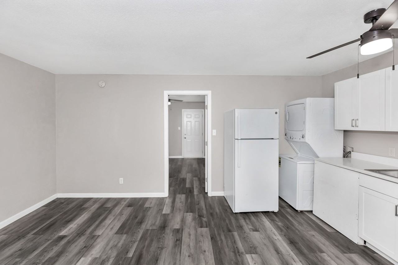 1505 Wells Ave Se #5 - Photo 2 of 16