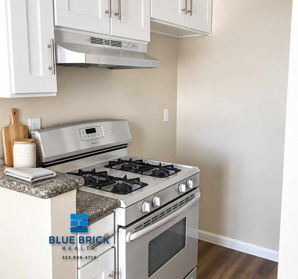 13253 Vanowen St #206 - Photo 6 of 8