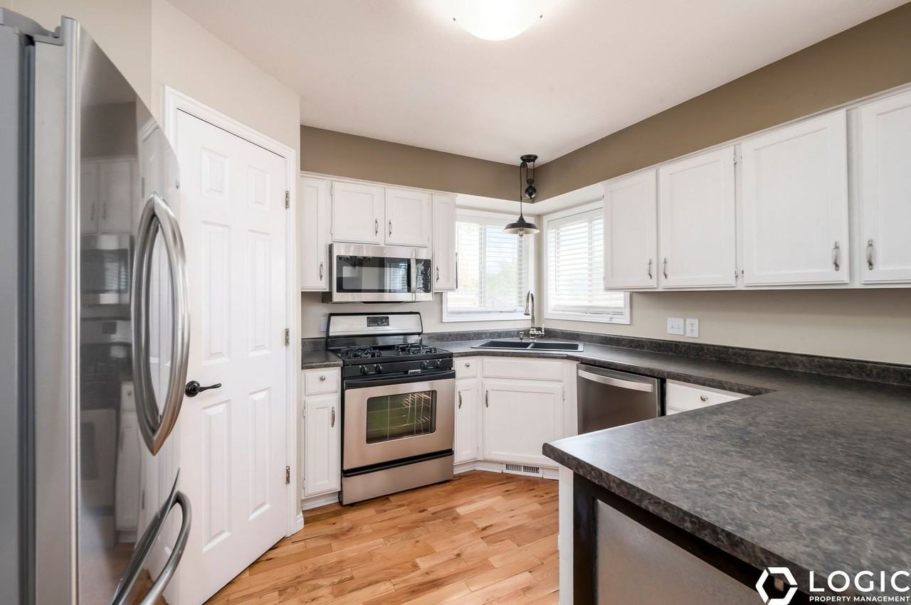 6427 S Travis James Ln - Photo 6 of 20