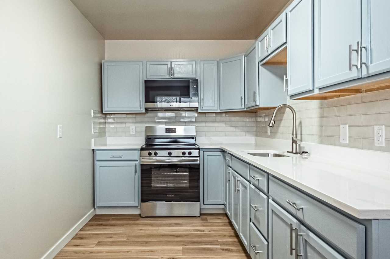 3551 Baltimore Ave #6 - Photo 4 of 19