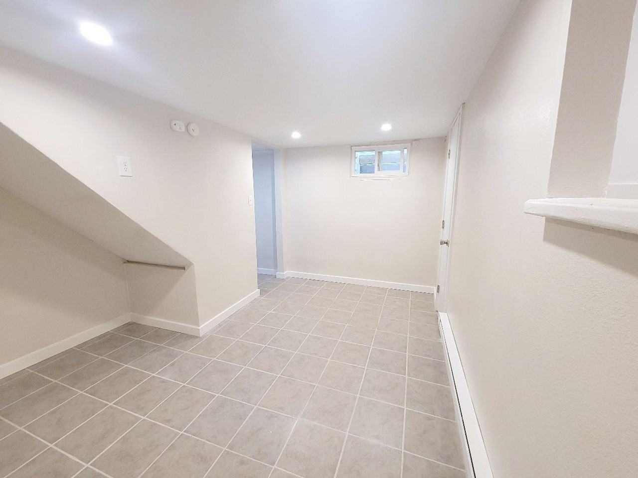 805 S Logan Ave #102 - Photo 6 of 10
