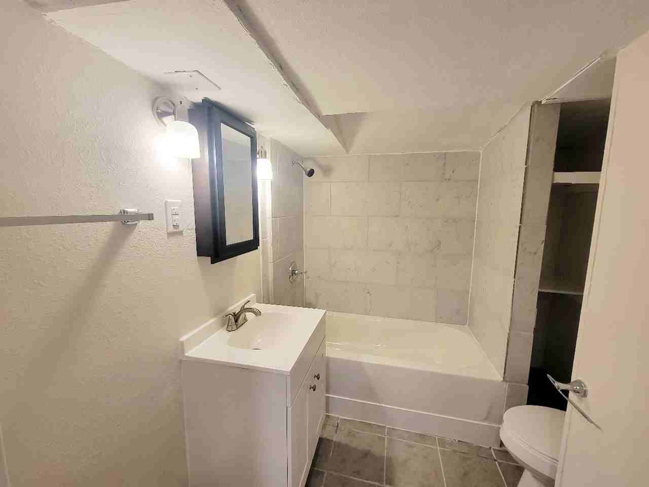 805 S Logan Ave #102 - Photo 7 of 10