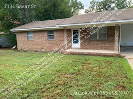 featured image of 2134 Grant St