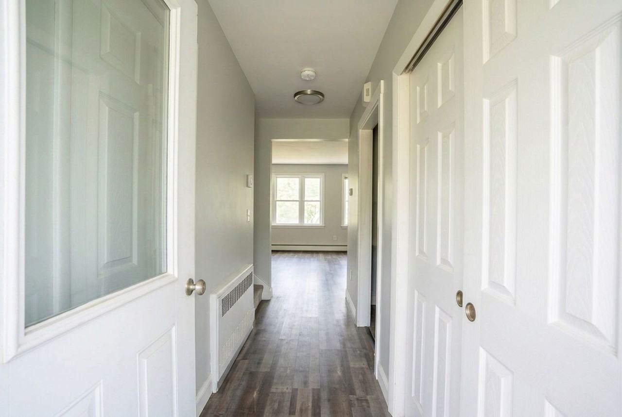 274 Parliament Cir - Photo 2 of 12
