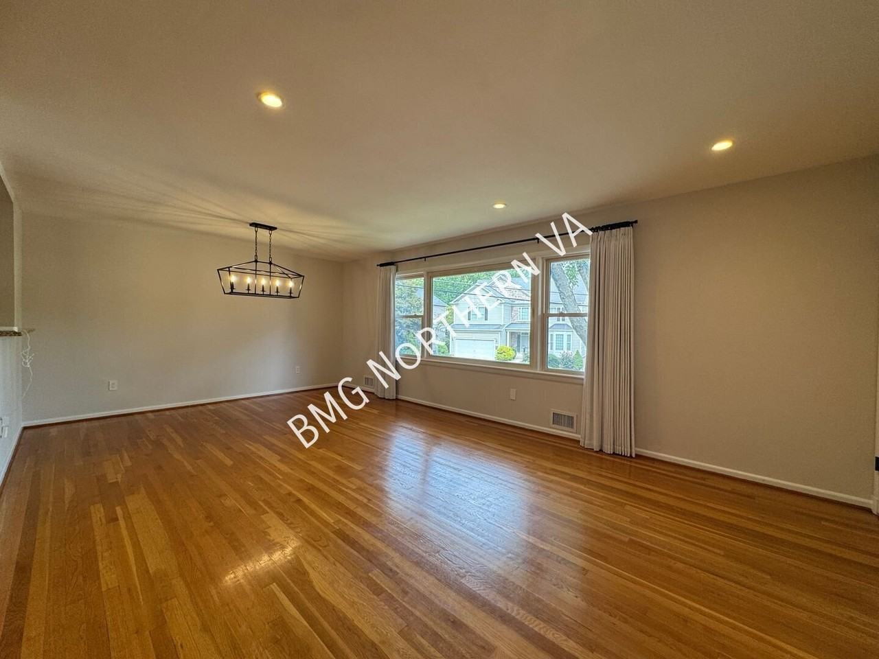 1109 Hillcrest Dr Sw - Photo 2 of 50