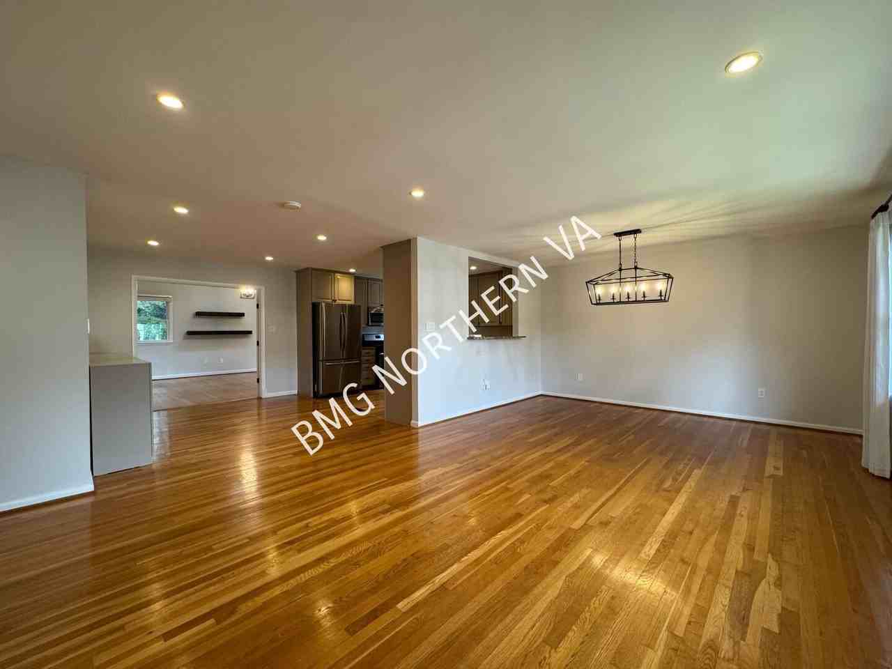 1109 Hillcrest Dr Sw - Photo 3 of 50