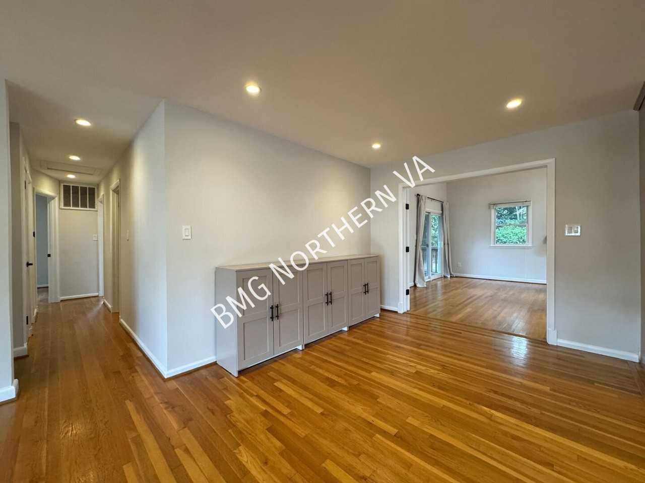 1109 Hillcrest Dr Sw - Photo 6 of 50