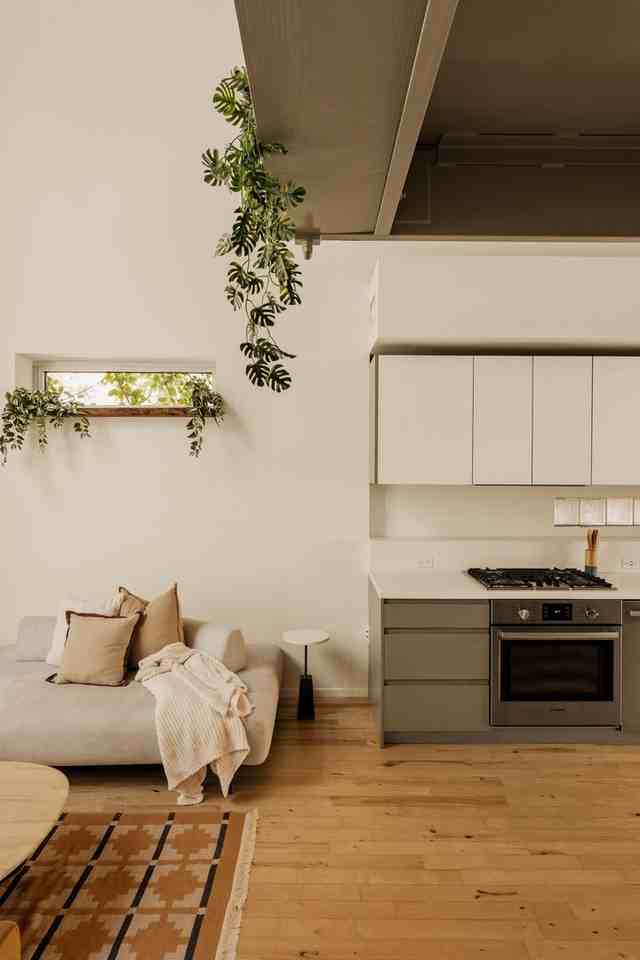3450 Cahuenga Blvd W #907 - Photo 3 of 27