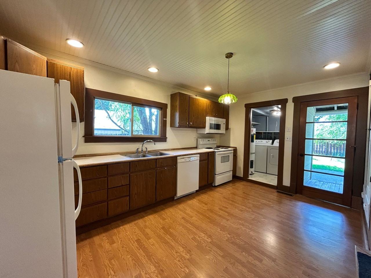 606 W 10th Ave - Photo 7 of 21