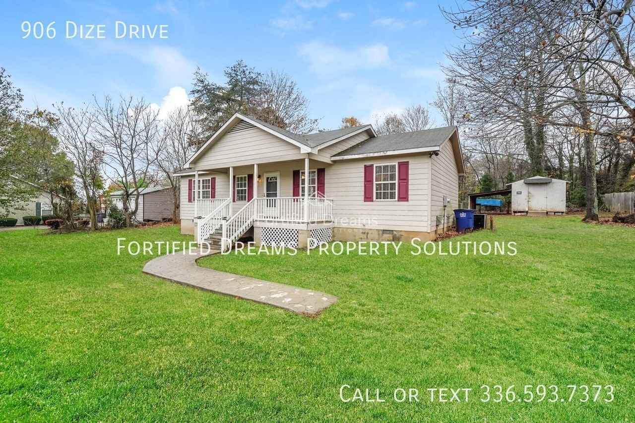 906 Dize Dr - Photo 2 of 21