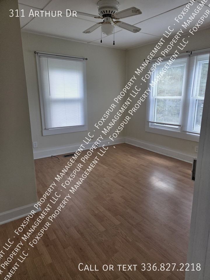 311 Arthur Dr - Photo 5 of 17