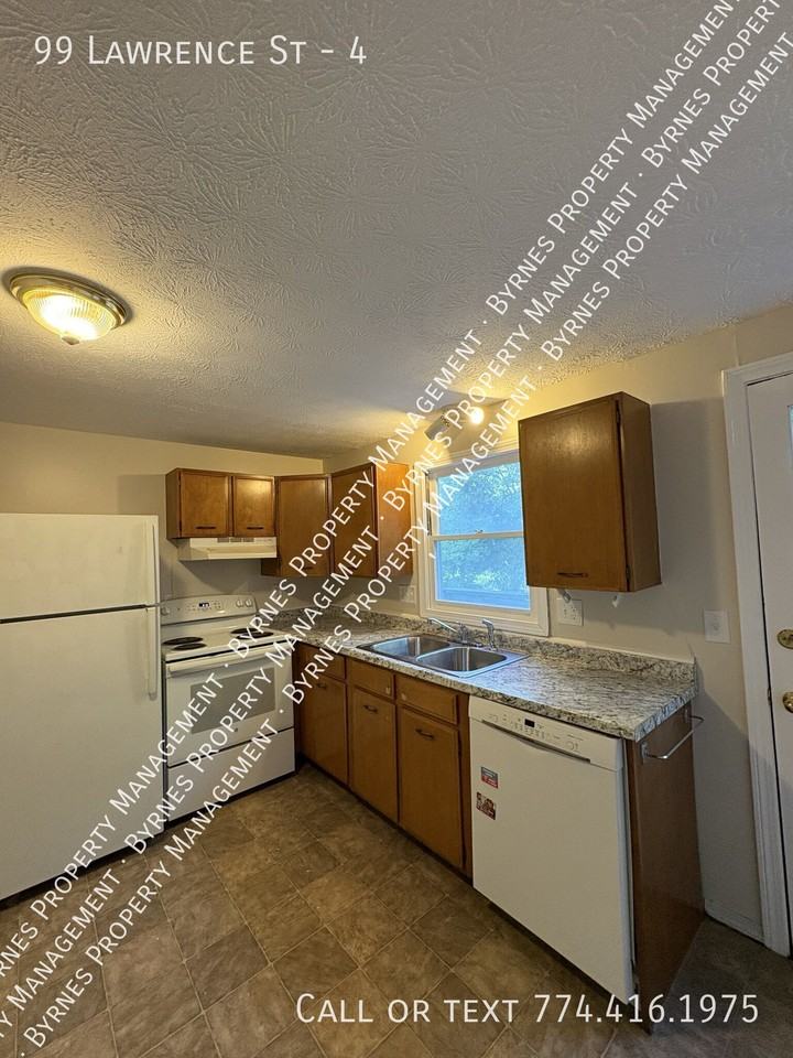 99 Lawrence St #4 - Photo 2 of 11