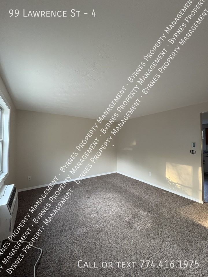 99 Lawrence St #4 - Photo 3 of 11