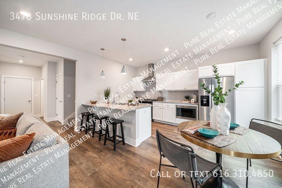 3478 Sunshine Ridge Dr Ne - Photo 3 of 20