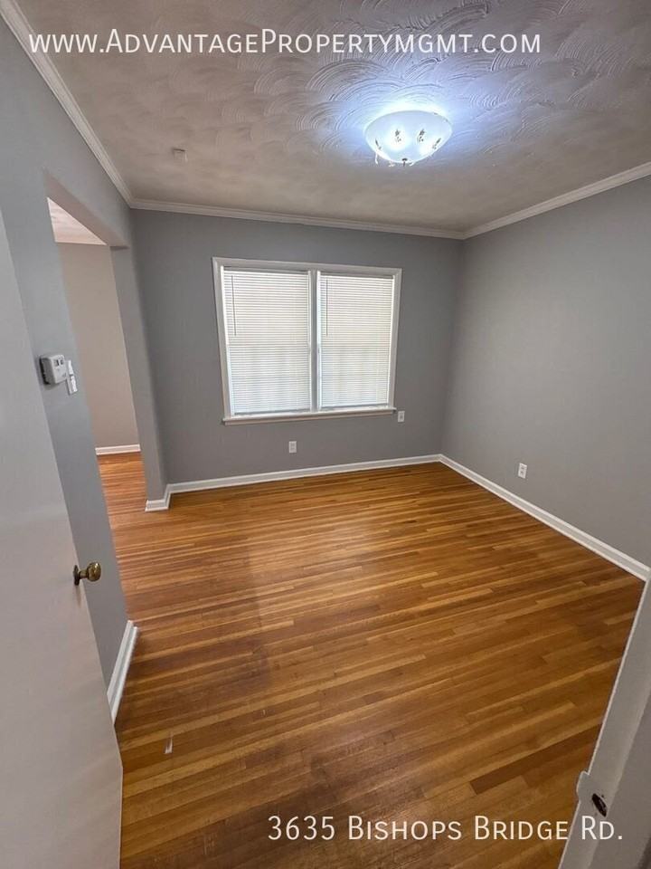 3635 Bishops Bridge Rd - Photo 3 of 23