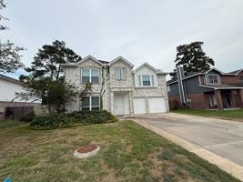 featured image of 2722 Springstone Dr