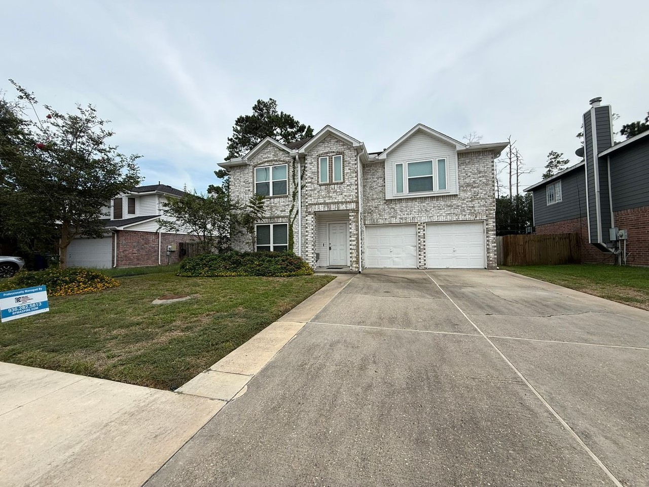 2722 Springstone Dr - Photo 2 of 32