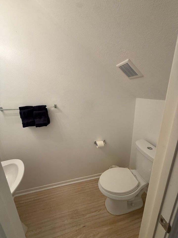 2722 Springstone Dr - Photo 7 of 32