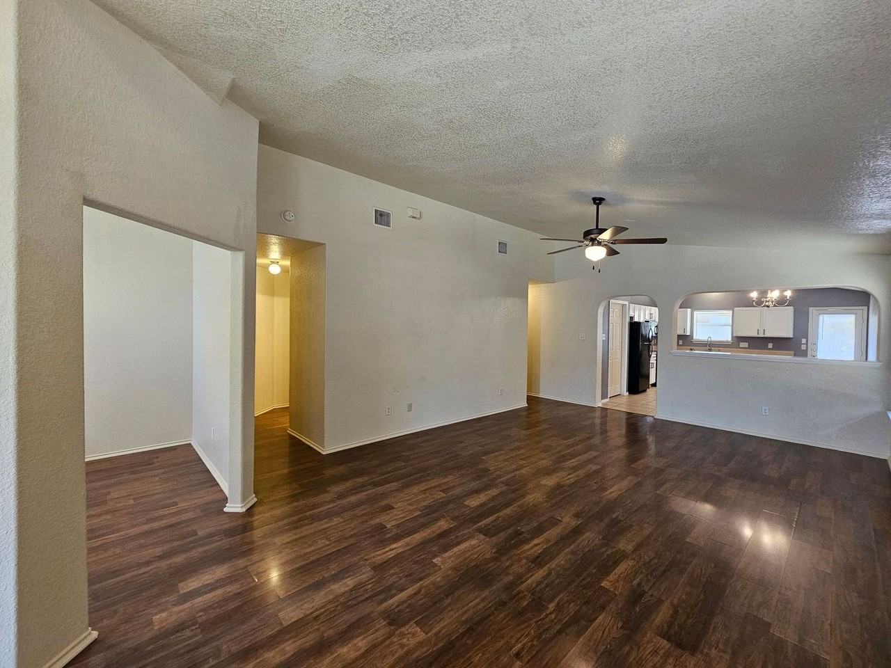 4600 Sydney Harbour Ct - Photo 4 of 29