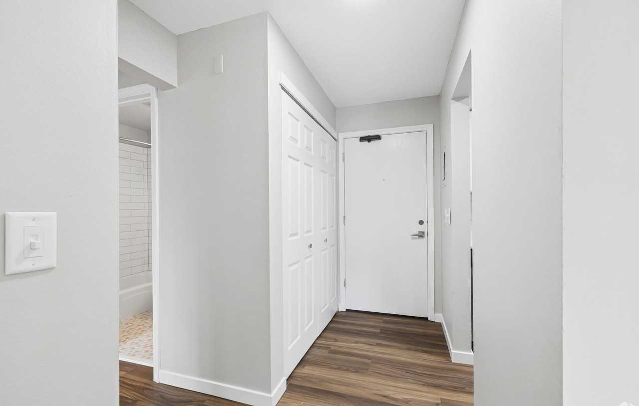 1325 Jersey Ave - Photo 7 of 15