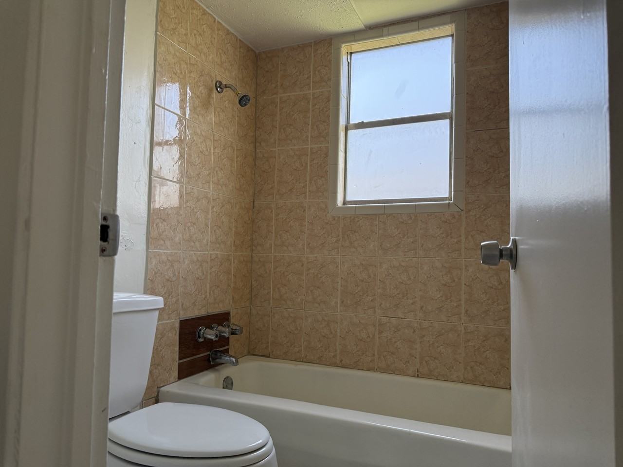 309 Root Avenue - Photo 6 of 7