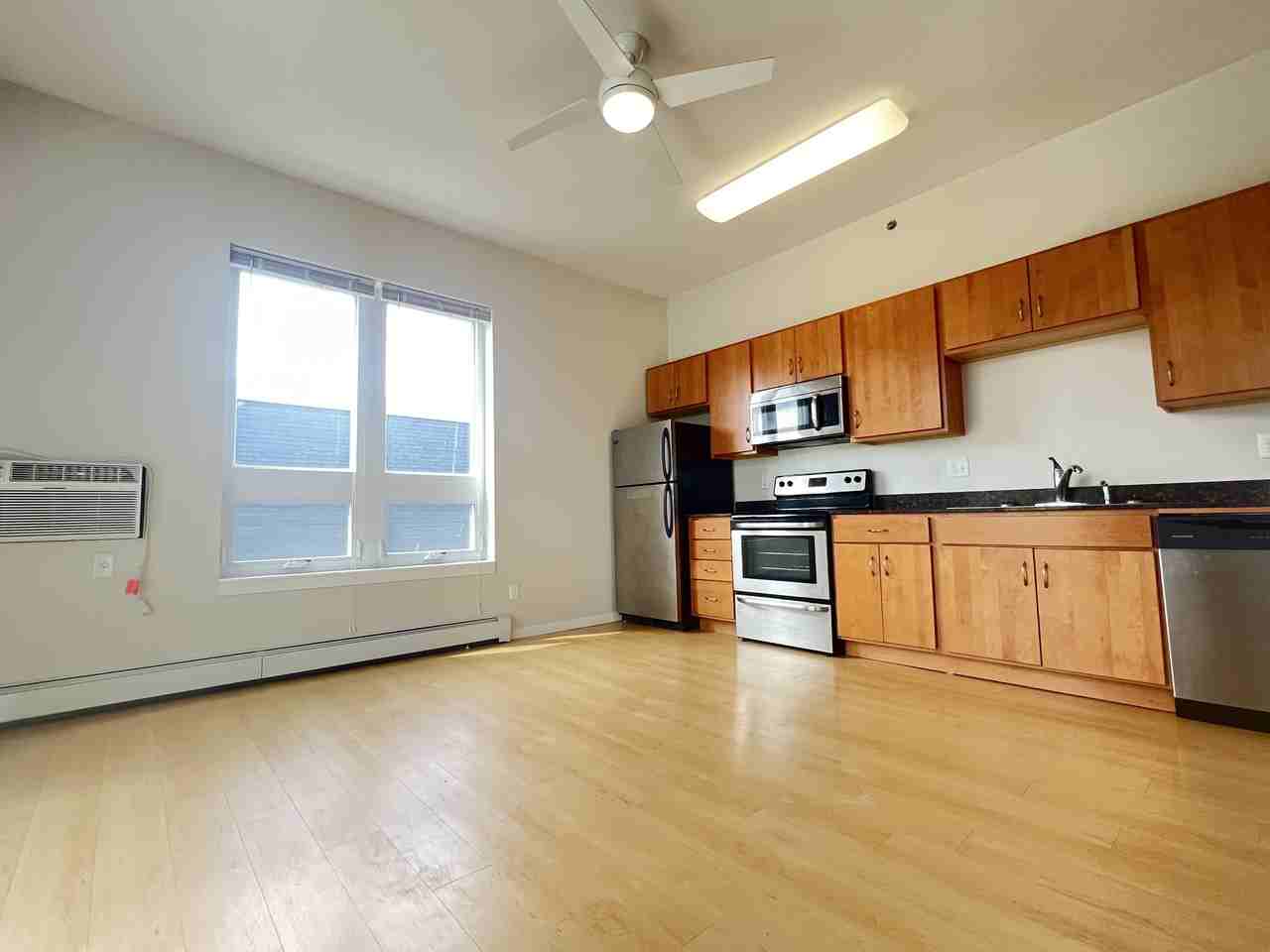 Lofts - 609 1st St SW - Photo 2 of 31