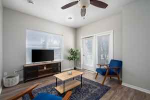 featured image of 807 1st St Sw