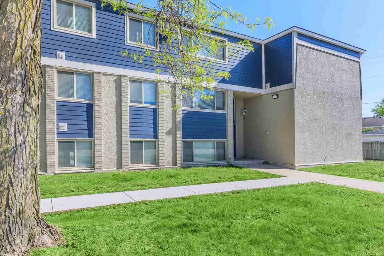 Meadow Park Apartments - Photo 4 of 50